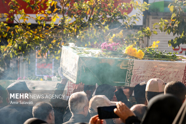 تشییع پیکر شهدای گمنام در سمنان