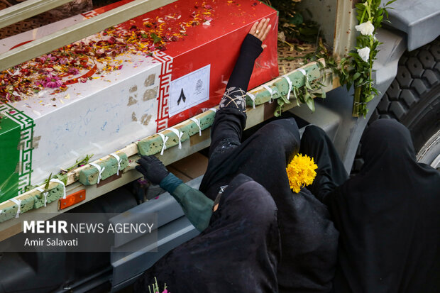 تشییع پیکر شهدای گمنام در سمنان