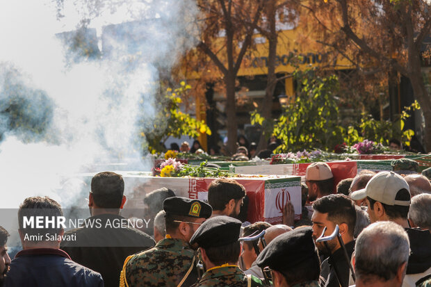 تشییع پیکر شهدای گمنام در سمنان