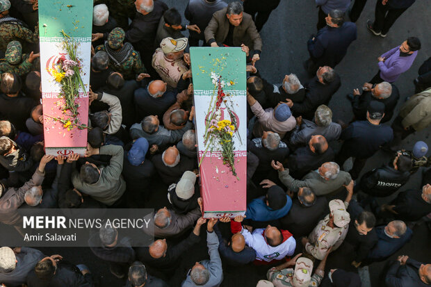 تشییع پیکر شهدای گمنام در سمنان