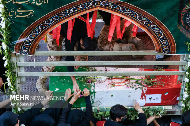 تشییع پیکر شهدای گمنام در سمنان