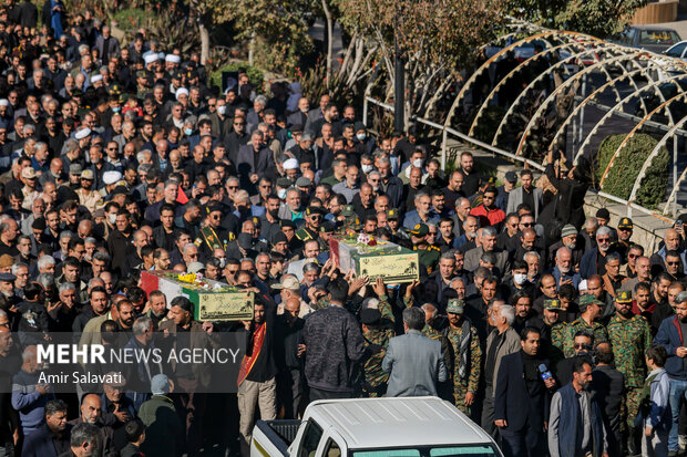 تشییع پیکر شهدای گمنام در سمنان