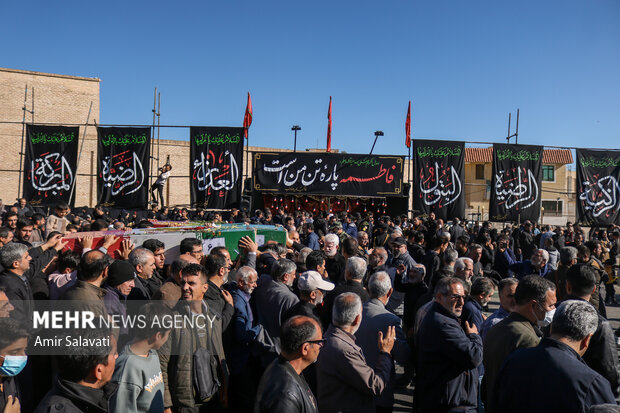 تشییع پیکر شهدای گمنام در سمنان