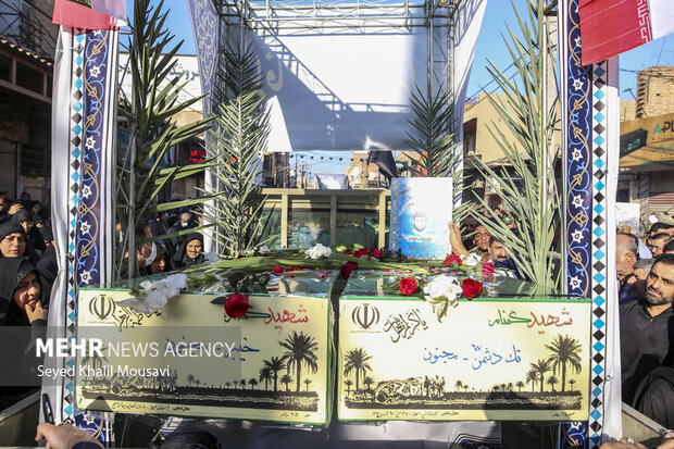 تشییع ۸ شهید گمنام دفاع مقدس در اهواز