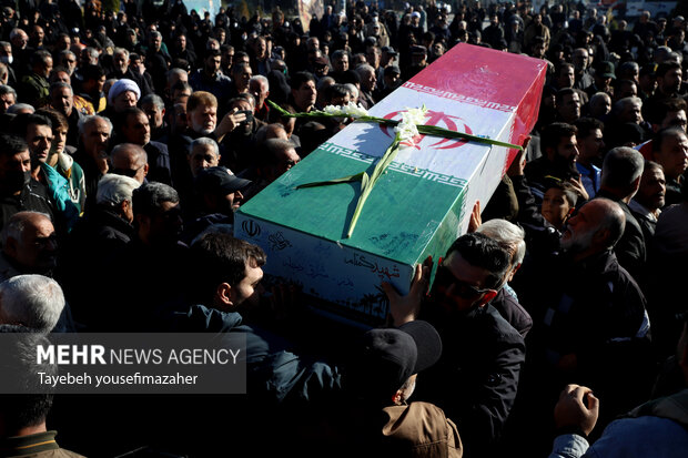 تشییع شهدای گمنام در همدان