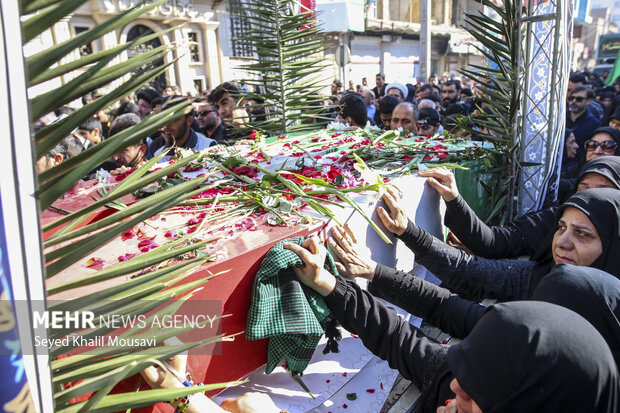 تشییع ۸ شهید گمنام دفاع مقدس در اهواز