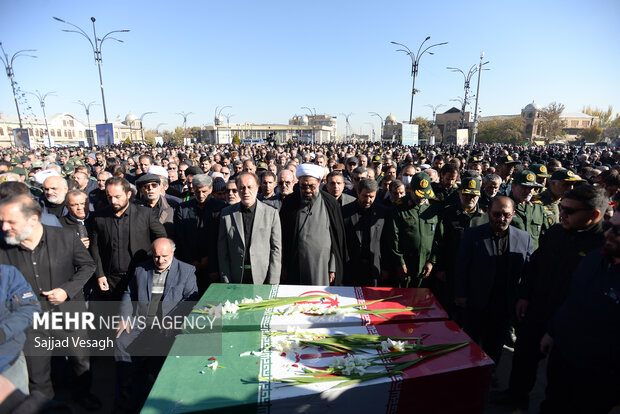 تشییع و تدفین شهید گمنام در همدان