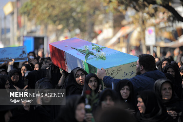 تشییع و تدفین شهید گمنام در همدان