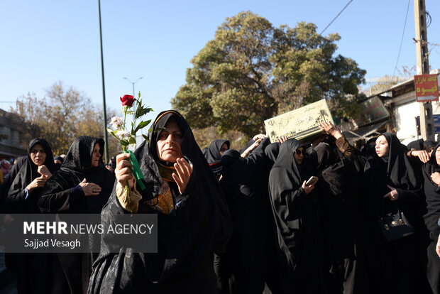 تشییع و تدفین شهید گمنام در همدان