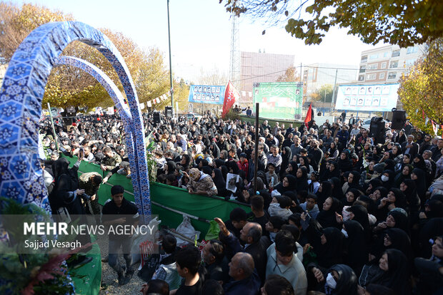 تشییع و تدفین شهید گمنام در همدان