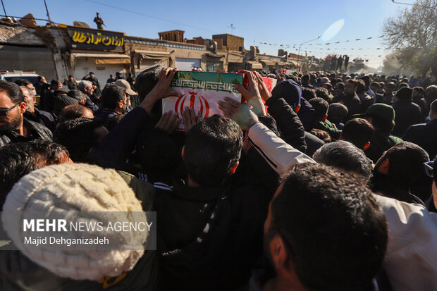 مراسم تشییع پیکر مطهر «شهدای خوشنام» در یزد