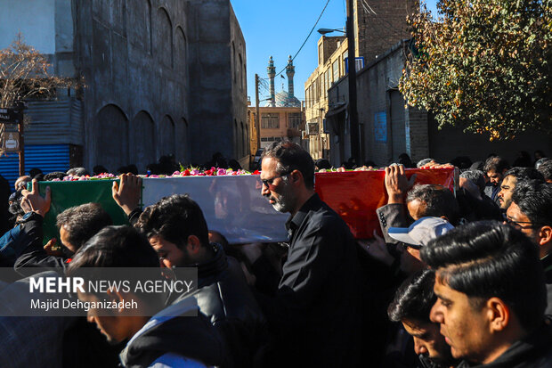 مراسم تشییع پیکر مطهر «شهدای خوشنام» در یزد