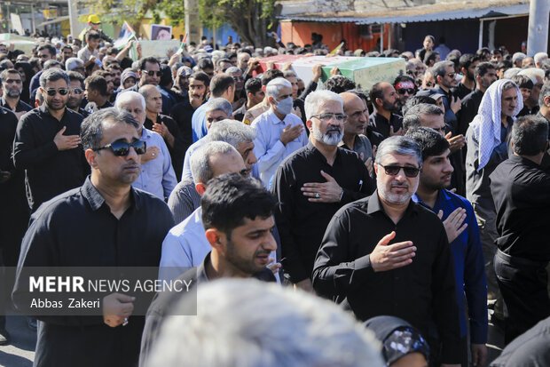 پیکر پاک ۱۴ شهید گمنام در بندرعباس