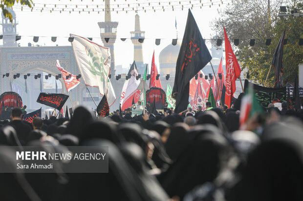 مراسم تشییع پیکر ۱۳ شهید گمنام دفاع مقدس در مشهد