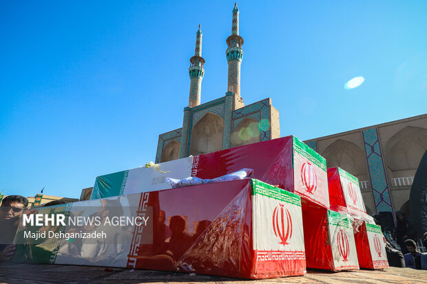 مراسم تشییع پیکر مطهر «شهدای خوشنام» در یزد