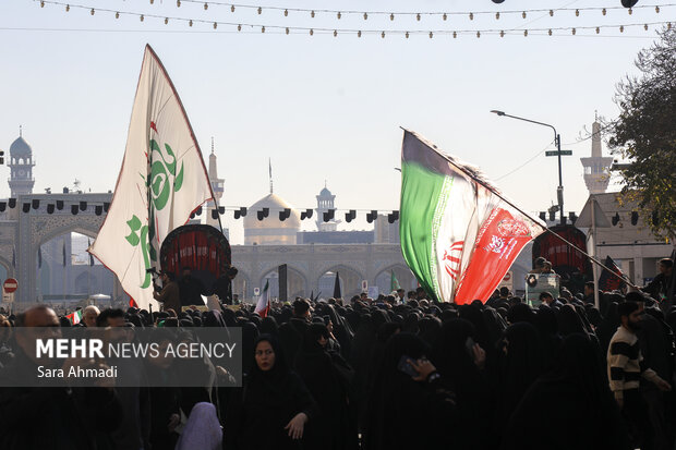 مراسم تشییع پیکر ۱۳ شهید گمنام دفاع مقدس در مشهد