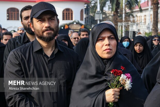 میزبانی پرشکوه گیلانیان از هفت شهید گمنام در اجتماع بزرگ فاطمیون رشت