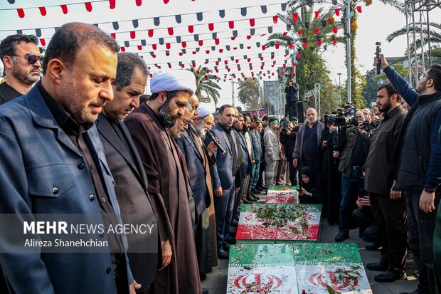 میزبانی پرشکوه گیلانیان از هفت شهید گمنام در اجتماع بزرگ فاطمیون رشت