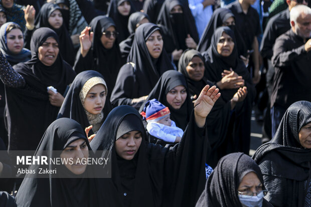 پیکر پاک ۱۴ شهید گمنام در بندرعباس