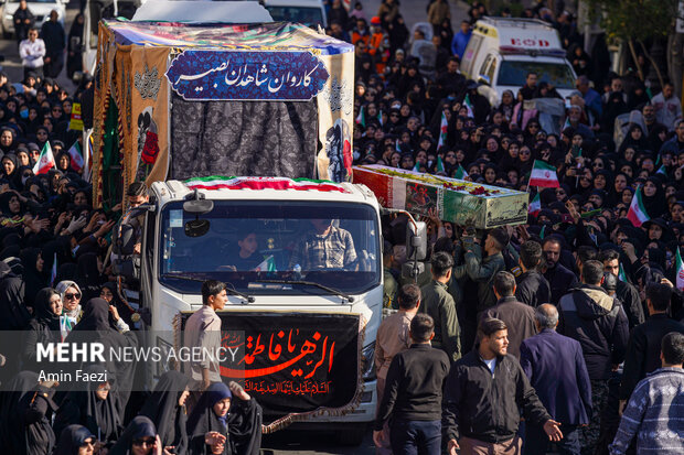 تشییع 12 شهید در شیراز