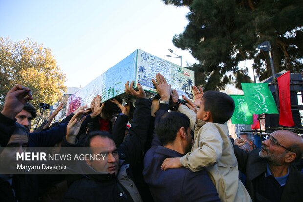 تشییع و خاکسپاری پیکر هشت شهید گمنام در بجنورد