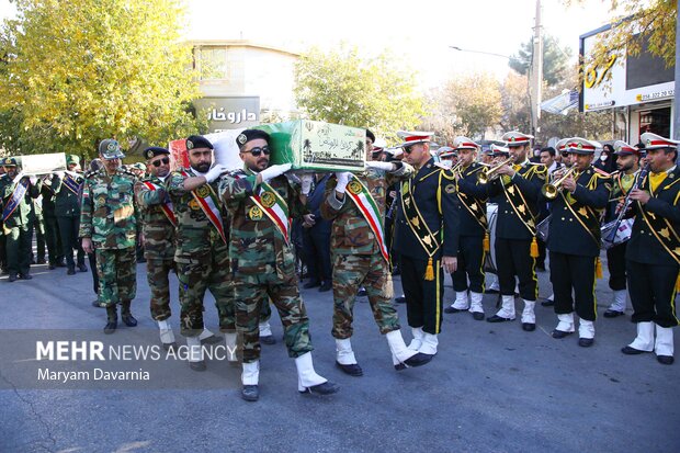 تشییع و خاکسپاری پیکر هشت شهید گمنام در بجنورد