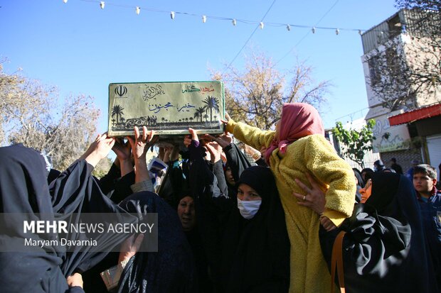 تشییع و خاکسپاری پیکر هشت شهید گمنام در بجنورد