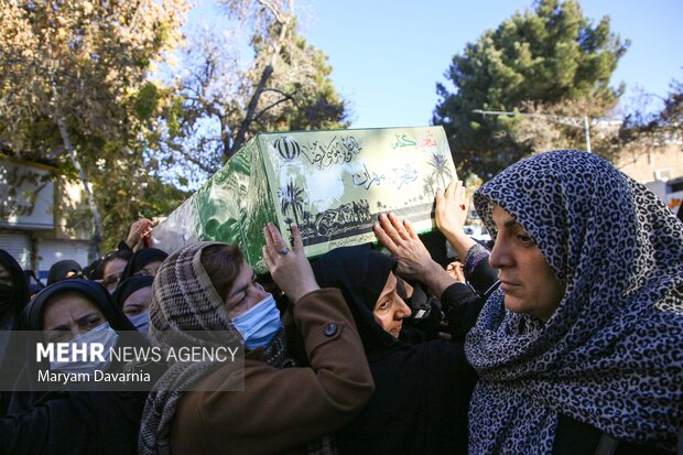 تشییع و خاکسپاری پیکر هشت شهید گمنام در بجنورد