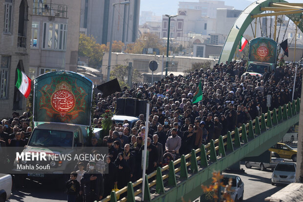 برگزاری آیین تشییع شهدای گمنام در اراک
