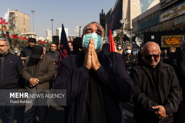 مراسم عزاداری شهادت حضرت زهرا (س) در میدان هفتم تیر