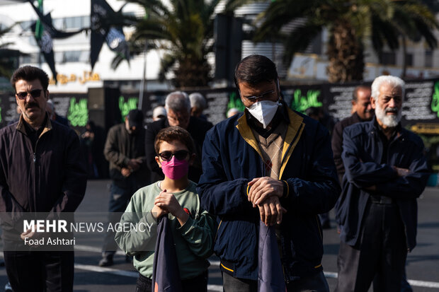 مراسم عزاداری شهادت حضرت زهرا (س) در میدان هفتم تیر