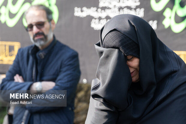 مراسم عزاداری شهادت حضرت زهرا (س) در میدان هفتم تیر