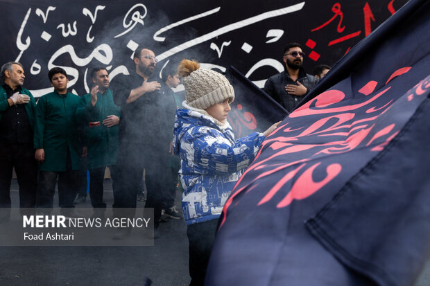 مراسم عزاداری شهادت حضرت زهرا (س) در میدان هفتم تیر