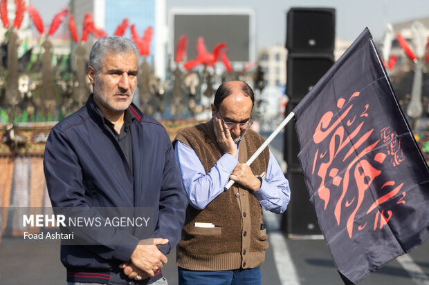 مراسم عزاداری شهادت حضرت زهرا (س) در میدان هفتم تیر