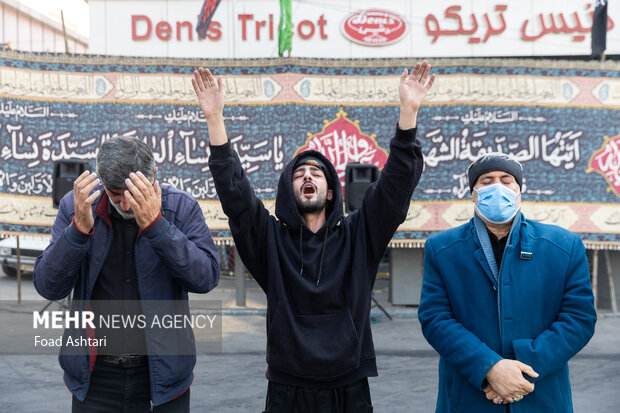 مراسم عزاداری شهادت حضرت زهرا (س) در میدان هفتم تیر