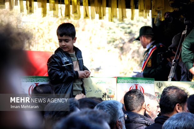 کرمانشاه در بدرقه هفت ستاره بی‌نشان