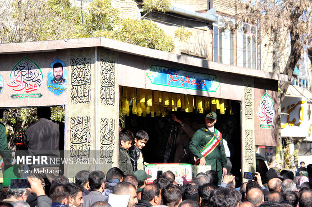 کرمانشاه در بدرقه هفت ستاره بی‌نشان