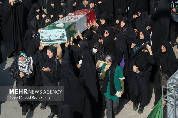 مراسم تشییع پیکرهای 100 شهید گمنام دوران دفاع مقدس در تهران 46