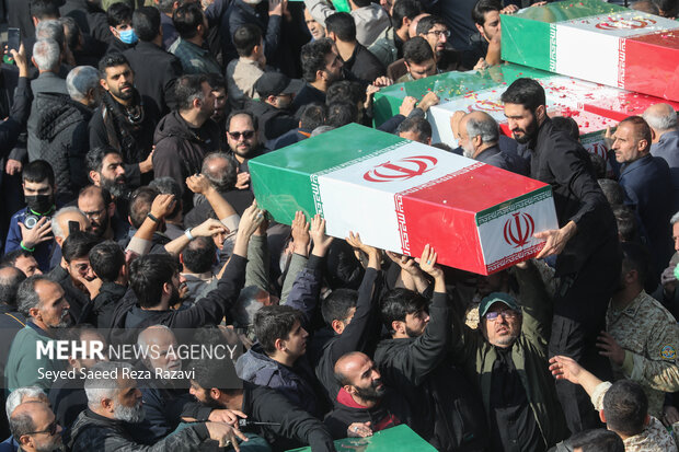 مراسم تشییع پیکرهای 100 شهید گمنام دوران دفاع مقدس در تهران 55