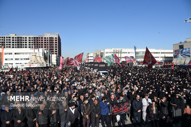 مراسم تشییع پیکر شهدای گمنام دفاع مقدس در مشهد