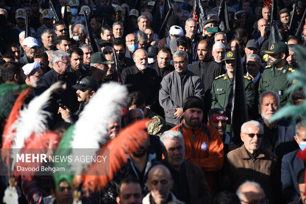 مراسم تشییع پیکر شهدای گمنام دفاع مقدس در مشهد