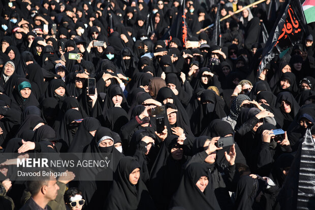 مراسم تشییع پیکر شهدای گمنام دفاع مقدس در مشهد