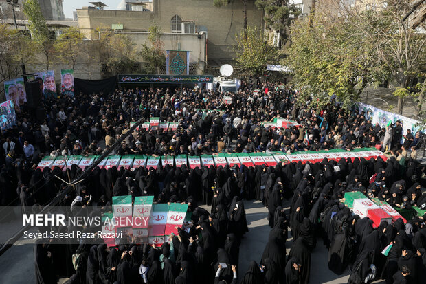 مراسم تشییع پیکرهای 100 شهید گمنام دوران دفاع مقدس در تهران 64