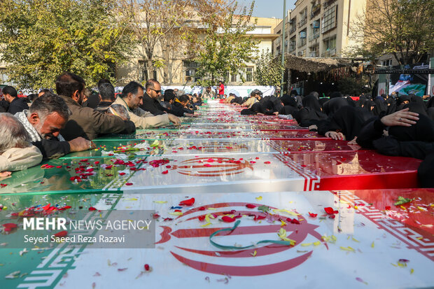 مراسم تشییع پیکرهای 100 شهید گمنام دوران دفاع مقدس در تهران 67