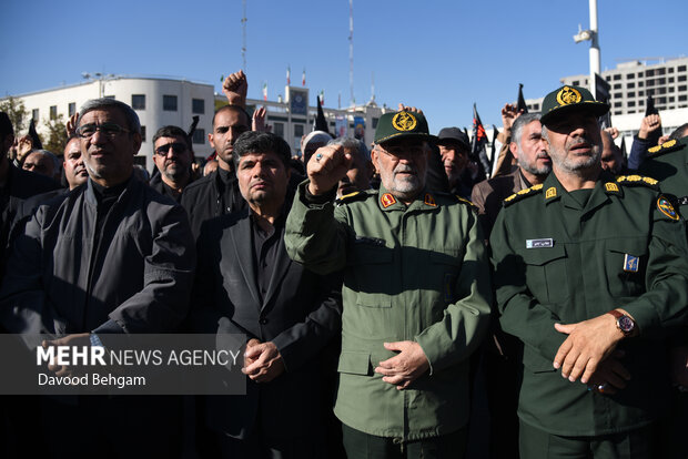 مراسم تشییع پیکر شهدای گمنام دفاع مقدس در مشهد