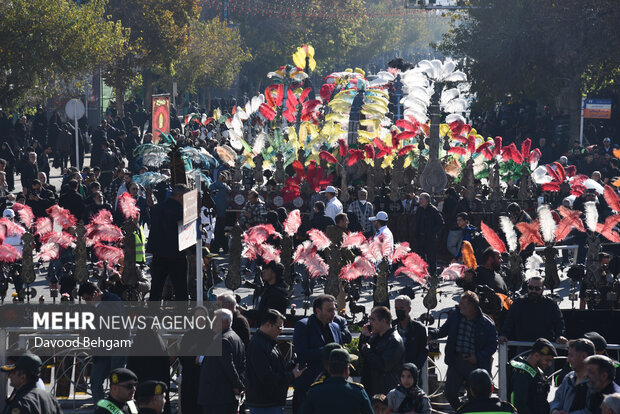 مراسم تشییع پیکر شهدای گمنام دفاع مقدس در مشهد