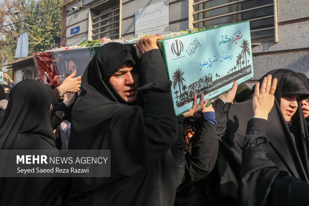 مراسم تشییع پیکرهای 100 شهید گمنام دوران دفاع مقدس در تهران 72