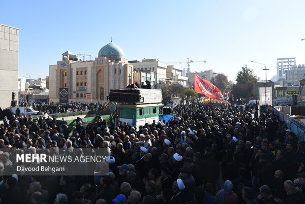 مراسم تشییع پیکر شهدای گمنام دفاع مقدس در مشهد