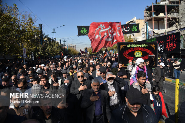 مراسم تشییع پیکر شهدای گمنام دفاع مقدس در مشهد