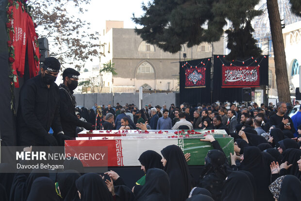 مراسم تشییع پیکر شهدای گمنام دفاع مقدس در مشهد